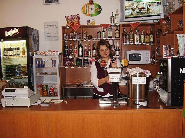 博西酒店 奥什恰德尼察 外观 照片